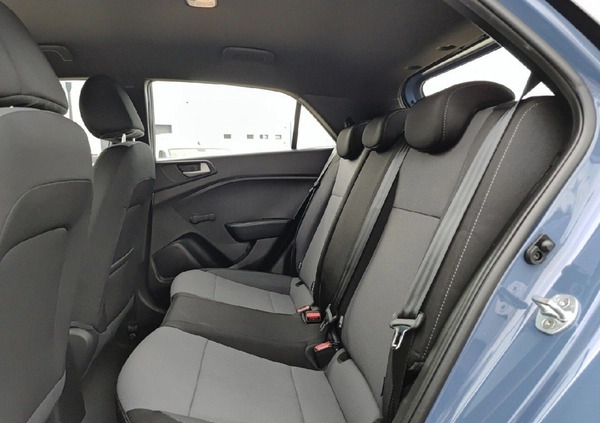 Hyundai i20 cena 43800 przebieg: 79467, rok produkcji 2017 z Lesko małe 379